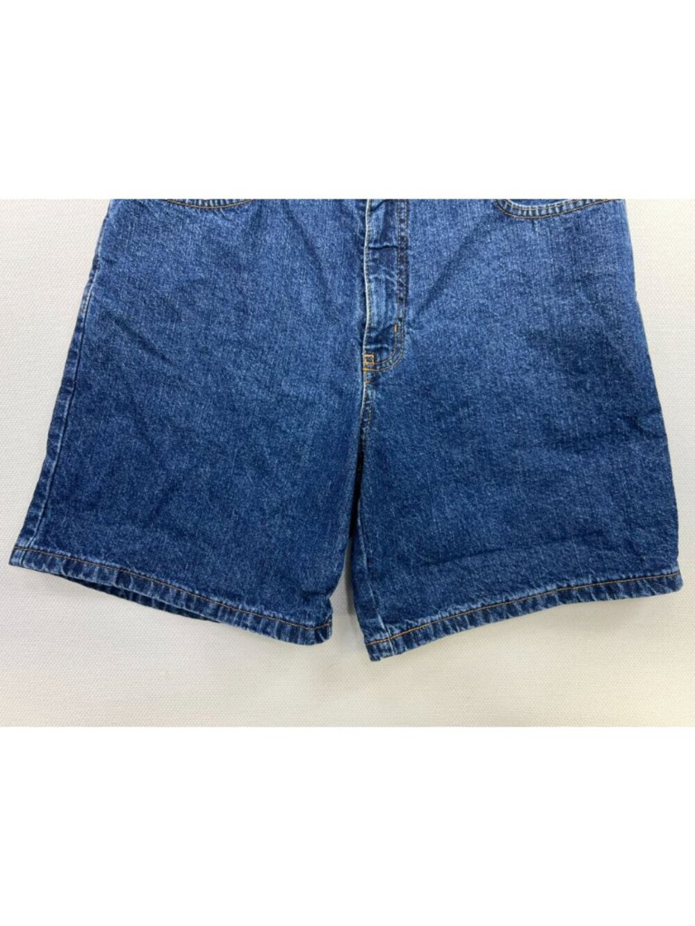 Eddie Bauer Womens Classic Cotton Bermuda Jean Shorts Size 10 Blue Denim Jorts - Picture 4 of 9